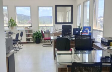 Sala Comercial em Santana de Parnaíba